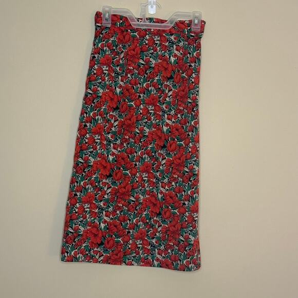 SHEIN Skirt Red Flowers S 4 - Picture 2 of 3